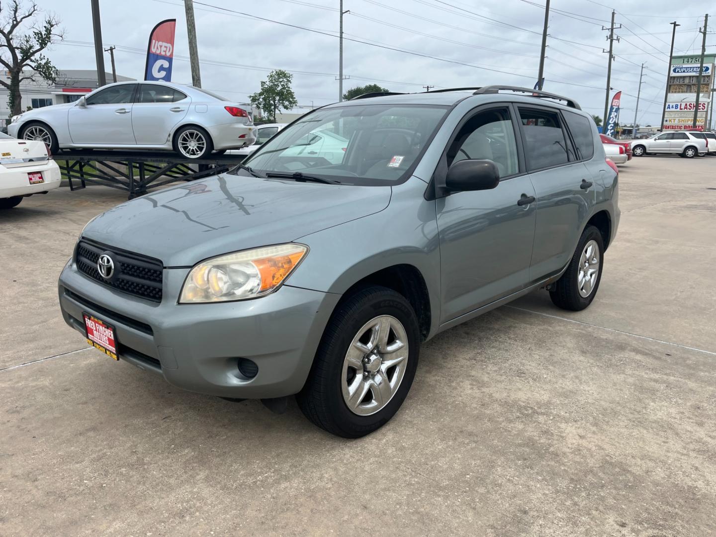 2008 green /TAN Toyota RAV4 Base I4 4WD (JTMBD33V685) with an 2.4L L4 DOHC 16V engine, 4-Speed Automatic transmission, located at 14700 Tomball Parkway 249, Houston, TX, 77086, (281) 444-2200, 29.928619, -95.504074 - Photo#2